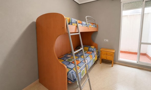 Revente - Apartment -
Torrevieja - Estacion De Autobuses