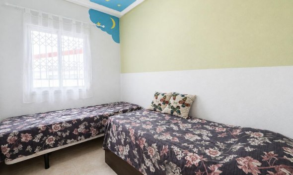 Revente - Apartment -
Torrevieja - Centro