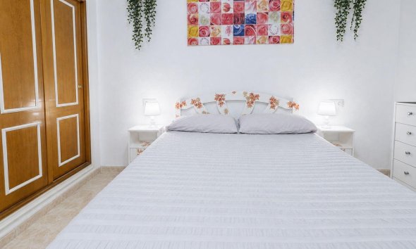 Revente - Apartment -
Torrevieja - Centro