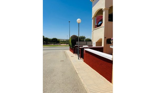 Revente - Villa -
Orihuela Costa - Los Altos
