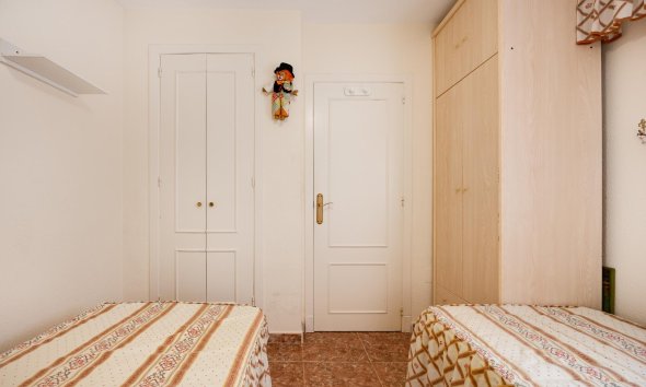 Revente - Villa -
Torrevieja - El Limonar