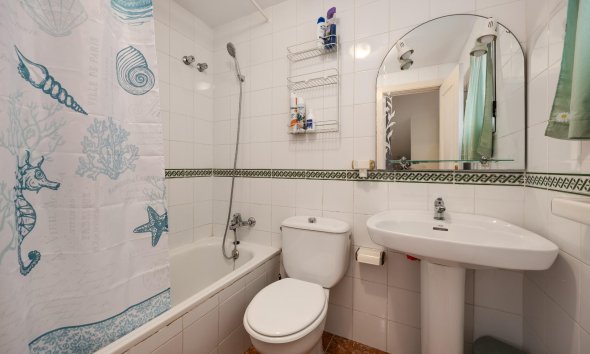 Revente - Villa -
Torrevieja - El Limonar