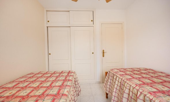 Revente - Villa -
Torrevieja - El Limonar