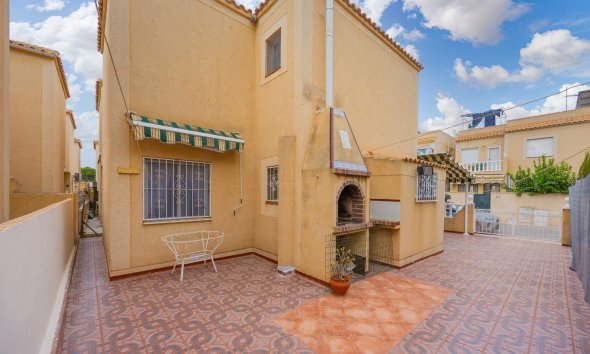 Revente - Villa -
Torrevieja - El Limonar