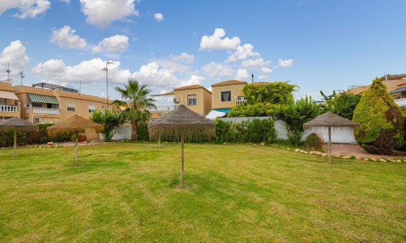Revente - Villa -
Torrevieja - El Limonar