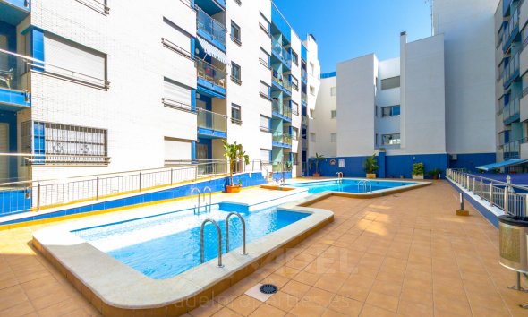 Resale - Apartment -
Torrevieja - Playa de los Locos