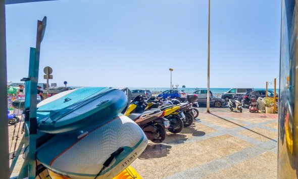 Resale - Apartment -
Torrevieja - Playa de los Locos
