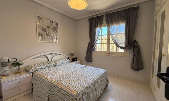 Revente - Bungalow -
Torrevieja - Punta Prima