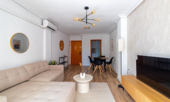 Revente - Apartment -
Torrevieja - La Mata Pueblo