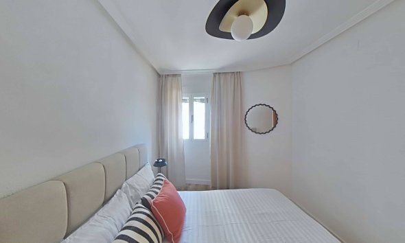 Revente - Apartment -
Torrevieja - La Mata Pueblo