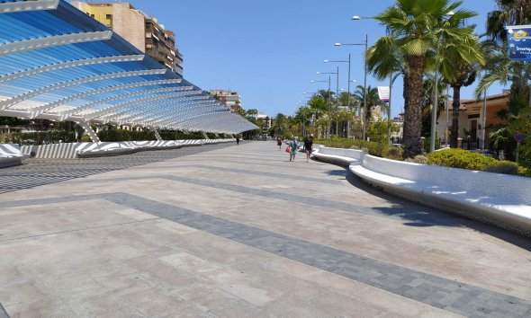 Revente - Apartment -
Torrevieja - Playa del Cura