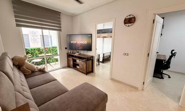 Revente - Apartment -
Torrevieja - Estacion De Autobuses