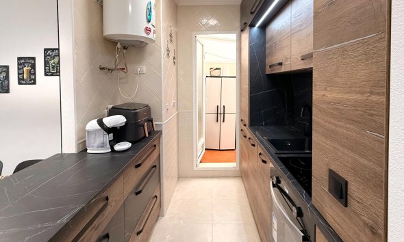 Revente - Apartment -
Torrevieja - Estacion De Autobuses