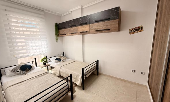 Revente - Apartment -
Torrevieja - Estacion De Autobuses