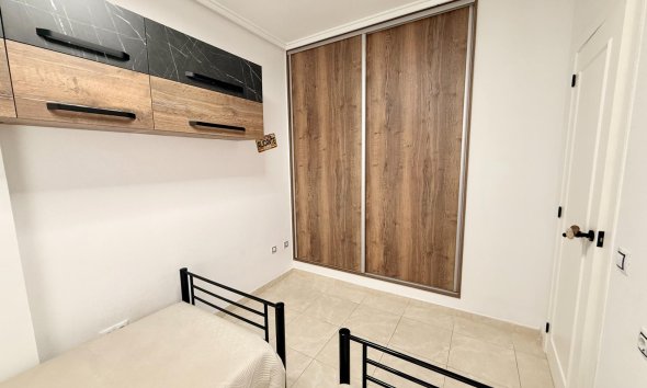 Revente - Apartment -
Torrevieja - Estacion De Autobuses