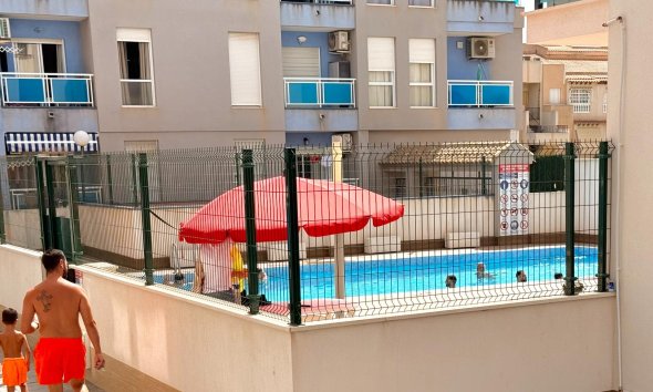 Revente - Apartment -
Torrevieja - Estacion De Autobuses