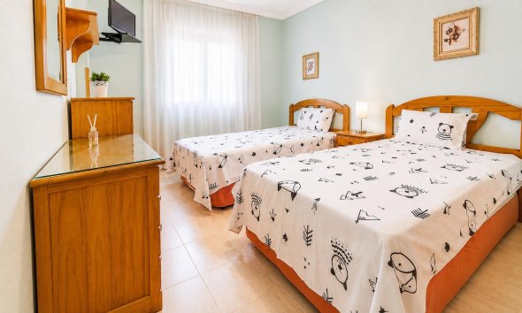 Revente - Apartment -
Torrevieja - Habaneras