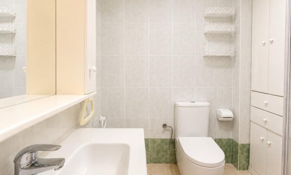 Revente - Apartment -
Torrevieja - Habaneras
