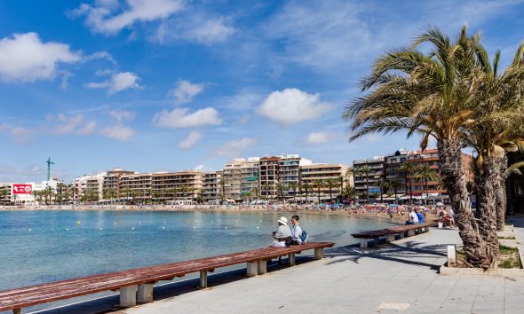 Revente - Apartment -
Torrevieja - Habaneras