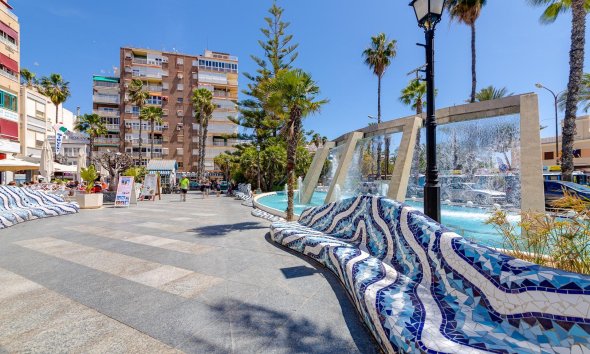 Revente - Apartment -
Torrevieja - Habaneras