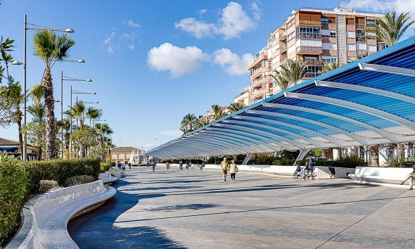 Revente - Apartment -
Torrevieja - Habaneras
