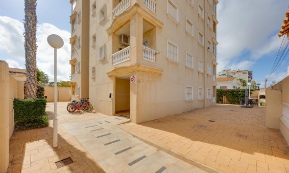 Revente - Apartment -
Torrevieja - Nueva Torrevieja
