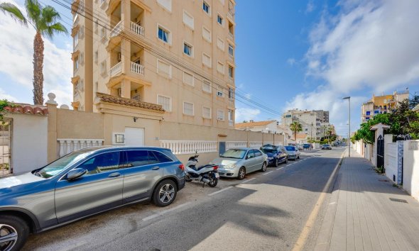Revente - Apartment -
Torrevieja - Nueva Torrevieja