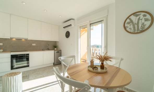 Revente - Apartment -
Torrevieja - Costa Blanca