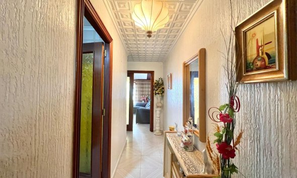 Revente - Apartment -
Torrevieja - Acequion