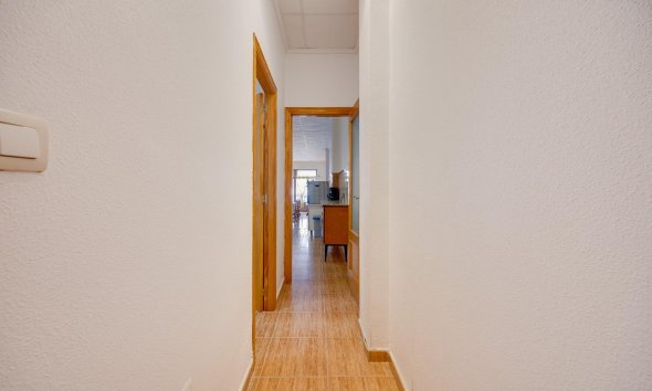 Revente - Apartment -
Torrevieja - Paseo Maritimo