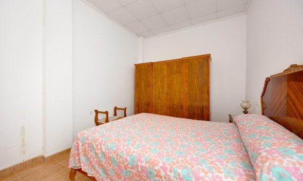 Revente - Apartment -
Torrevieja - Paseo Maritimo