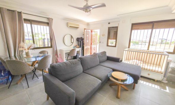 Revente - Villa -
Villamartin - Costa Blanca