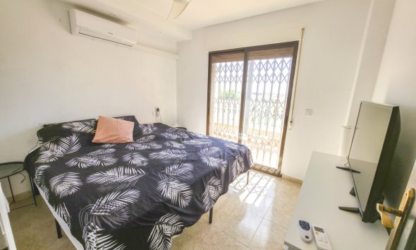 Revente - Villa -
Villamartin - Costa Blanca