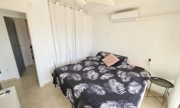 Revente - Villa -
Villamartin - Costa Blanca