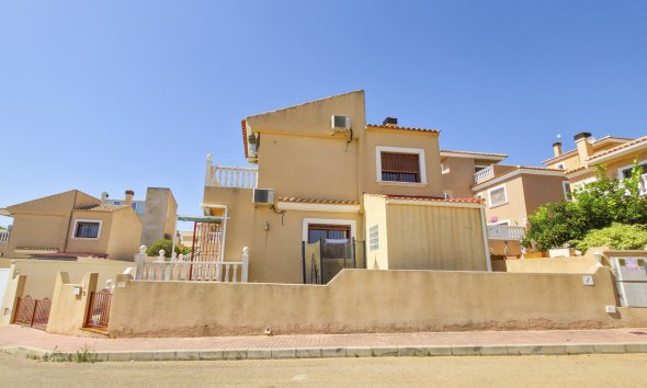 Revente - Villa -
Villamartin - Costa Blanca