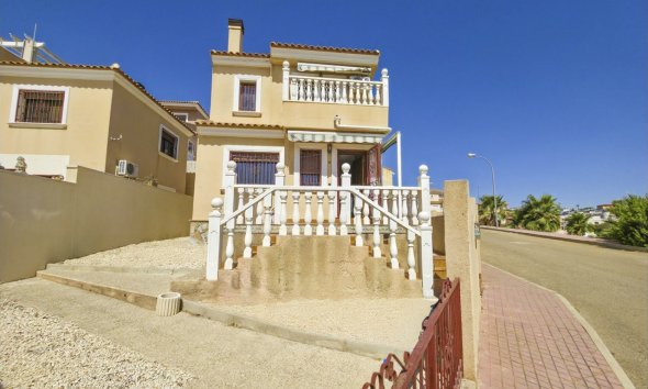 Revente - Villa -
Villamartin - Costa Blanca