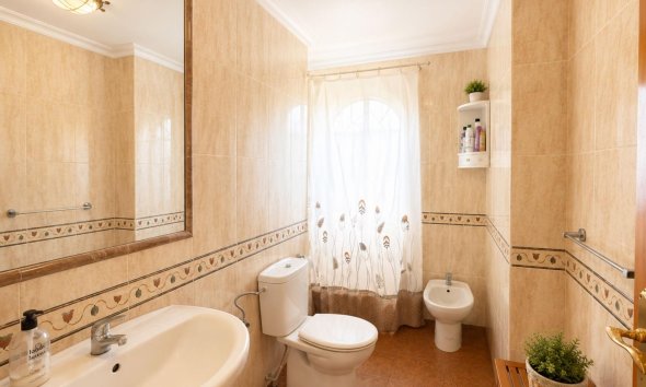 Revente - Bungalow -
Orihuela Costa - Lomas de Cabo Roig