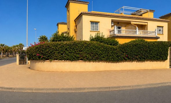 Revente - Bungalow -
Orihuela Costa - Lomas de Cabo Roig