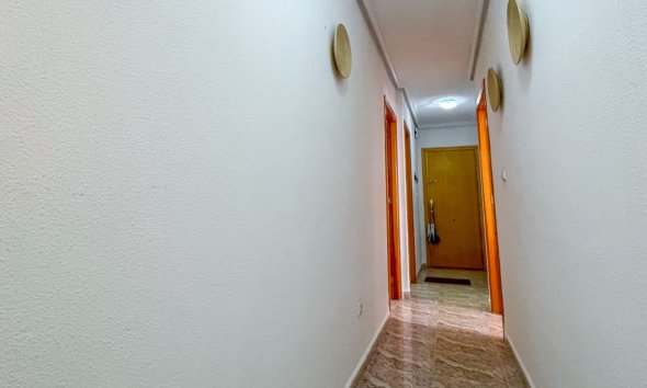 Revente - Apartment -
Torrevieja - Costa Blanca