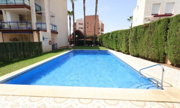 Revente - Apartment -
Orihuela Costa - Costa Blanca