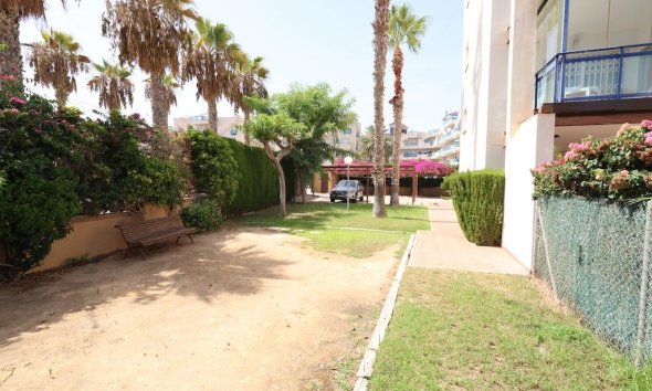 Revente - Apartment -
Orihuela Costa - Costa Blanca
