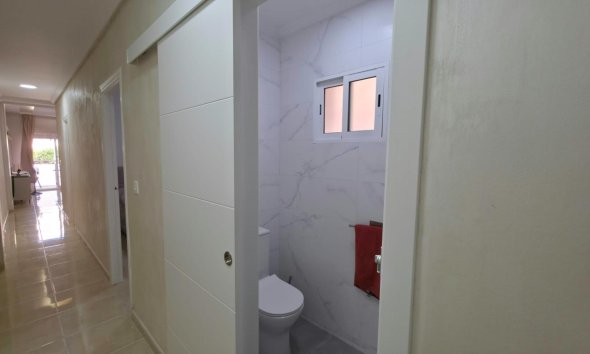 Revente - Apartment -
Torrevieja - Nueva Torrevieja