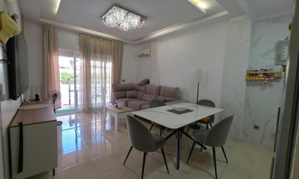 Revente - Apartment -
Torrevieja - Nueva Torrevieja