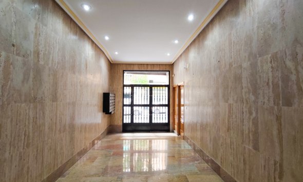 Revente - Apartment -
Torrevieja - Costa Blanca