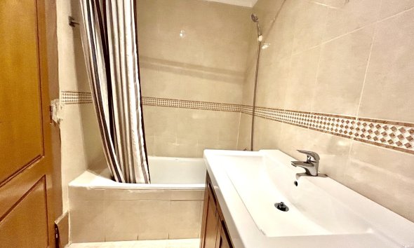 Revente - Apartment -
Torrevieja - Costa Blanca