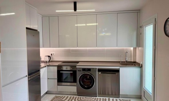 Revente - Apartment -
Torrevieja - Aguas Nuevas