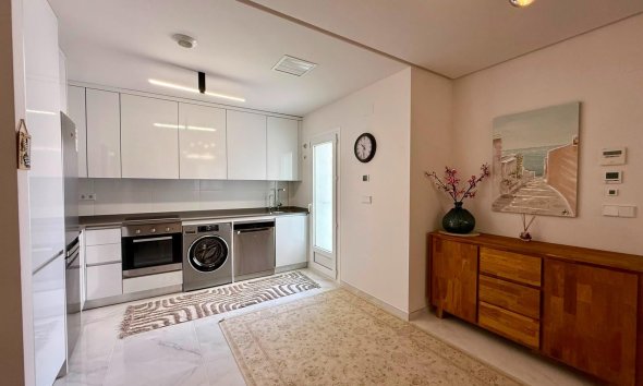 Revente - Apartment -
Torrevieja - Aguas Nuevas