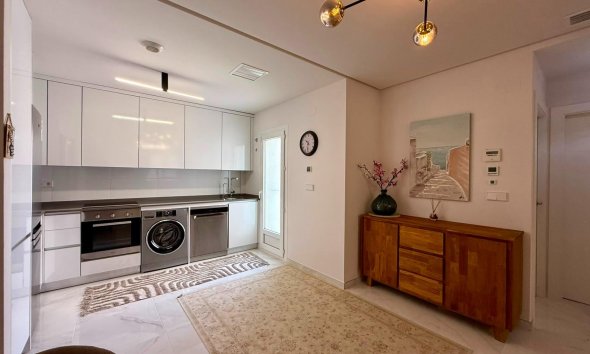 Revente - Apartment -
Torrevieja - Aguas Nuevas