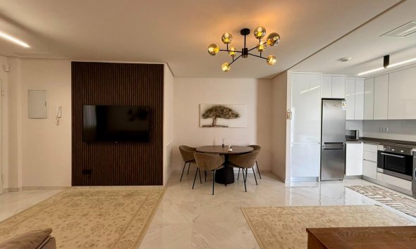 Revente - Apartment -
Torrevieja - Aguas Nuevas