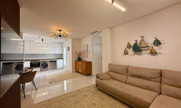 Revente - Apartment -
Torrevieja - Aguas Nuevas